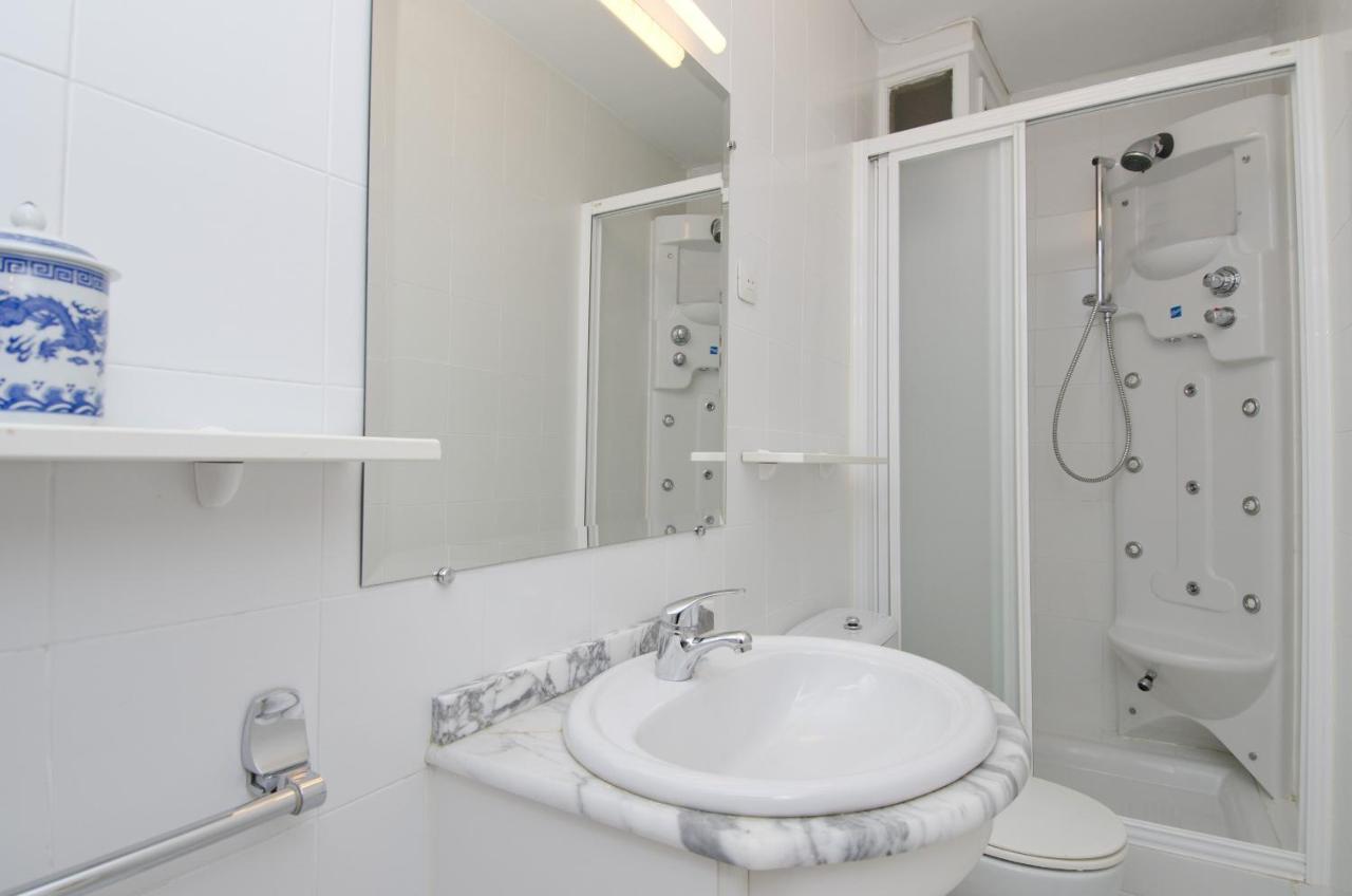 Apartamento Paseo Del Prado II En Madrid Exteriör bild