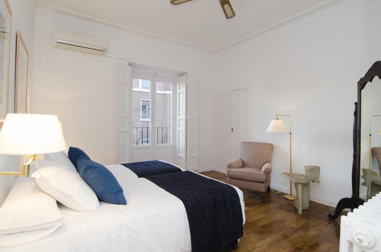 Apartamento Paseo Del Prado II En Madrid Exteriör bild