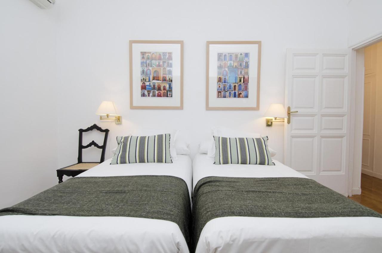 Apartamento Paseo Del Prado II En Madrid Exteriör bild
