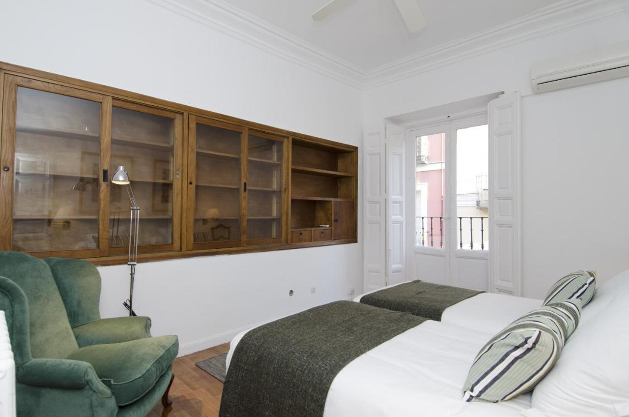 Apartamento Paseo Del Prado II En Madrid Exteriör bild